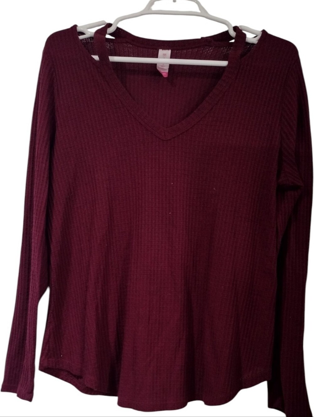 No Boundaries Burgundy V-Neck Long Sleeve Ribbed Top